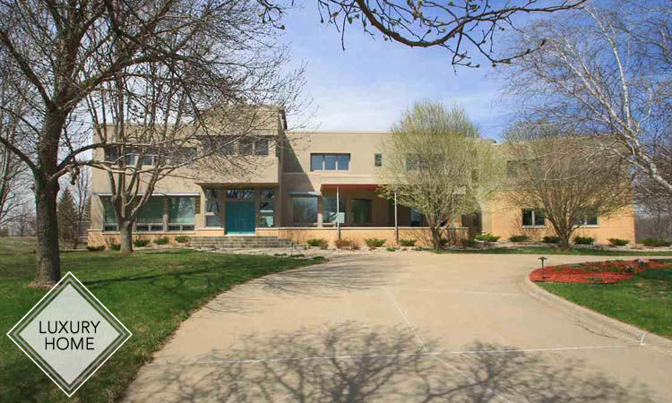 701 Buckwalter, Sioux City, IA